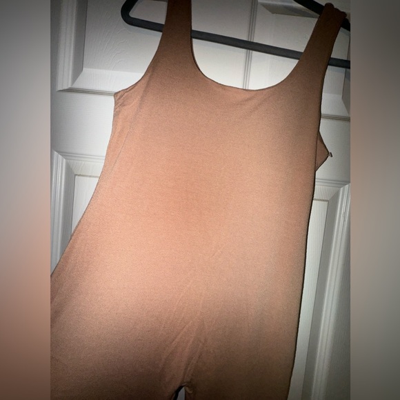 Tan Jumpsuit - Picture 4 of 6